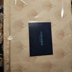 Concierge Collection flat sheet